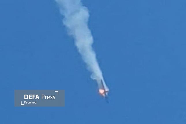 سقوط پهپاد رژیم صهیونیستی در جنوب لبنان سقوط پهپاد رژیم صهیونیستی در جنوب لبنان