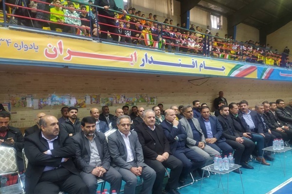 آغاز مسابقات ورزشی بین مدرسهای جام اقتدار ایران در شیراز آغاز مسابقات ورزشی بین مدرسهای جام اقتدار ایران در شیراز