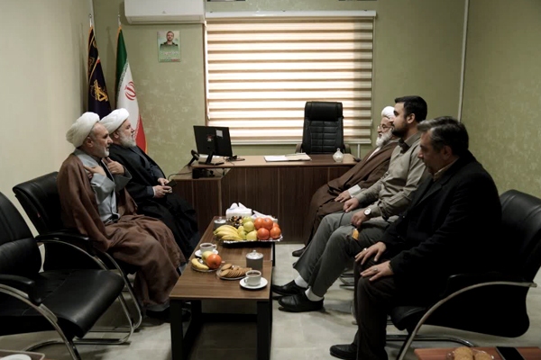 هشدار نماینده خبرگان رهبری درباره تأثیرپذیری جوانان از تبلیغات کاذب