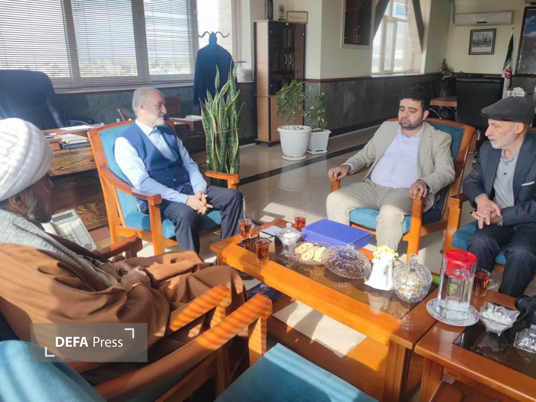 العبادی: حضور زیر پرچم هدایت رهبر انقلاب موجب تقویت پیوند مردم ایران و عراق شده است العبادی: حضور زیر پرچم هدایت رهبر انقلاب موجب تقویت پیوند مردم ایران و عراق شده است