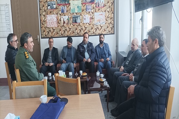 جنگ امروز، جنگ رسانهها در فضای مجازی است و در این میدان، آگاهیبخشی و تولید محتوای فاخر و اثرگذار از اهمیت ویژهای برخوردار است جنگ امروز، جنگ رسانهها در فضای مجازی است و در این میدان، آگاهیبخشی و تولید محتوای فاخر و اثرگذار از اهمیت ویژهای برخوردار است