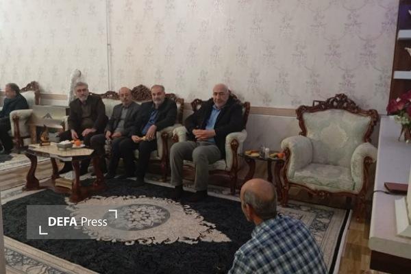 دیدار رئیس دانشگاه آزاد اسلامی واحد ملایر با جانبازان دوران دفاع مقدس + تصاویر