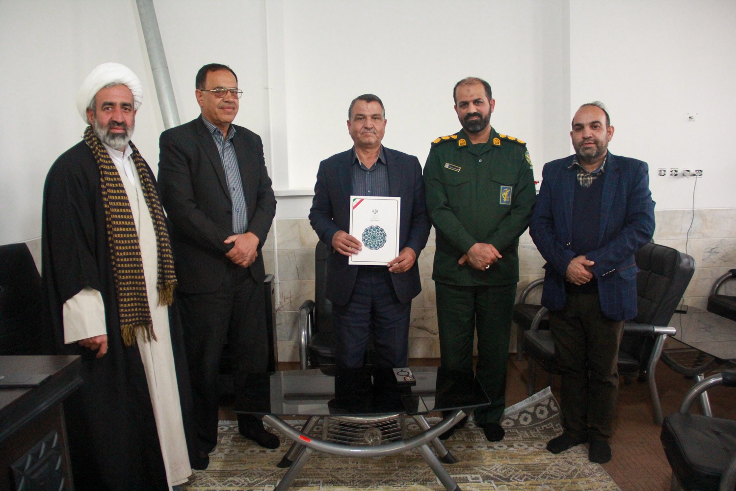 تصاویر/دیدار سرهنگ «حرزاده» با امام جمعه و فرماندار مروست