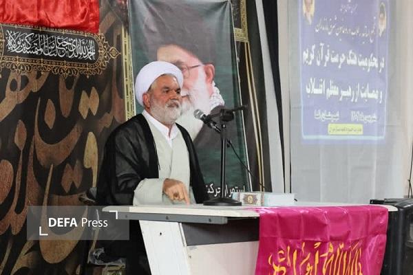 قرآن باید محور تحلیل، تربیت و روشنگری قرار گیرد