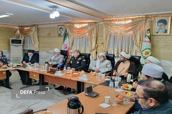 علمای اهل سنت کردستان طی مراسمی از فرمانده انتظامی استان تجلیل کردند