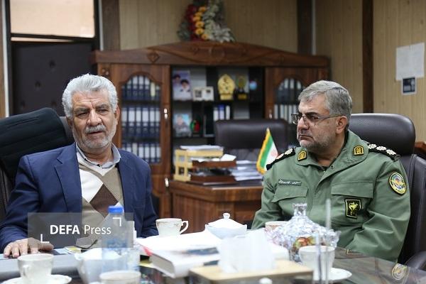 خانواده شهدا و ایثارگران سهامداران اصلی انقلاب اسلامی هستند