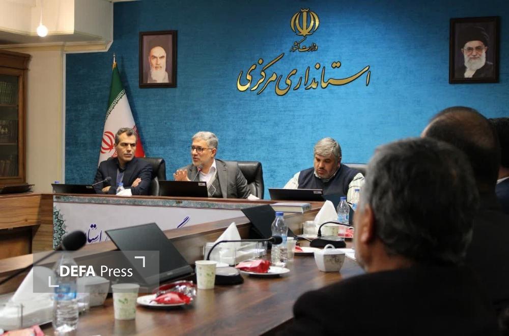 نشست با احزاب و گروه‌های سیاسی+ تصویر