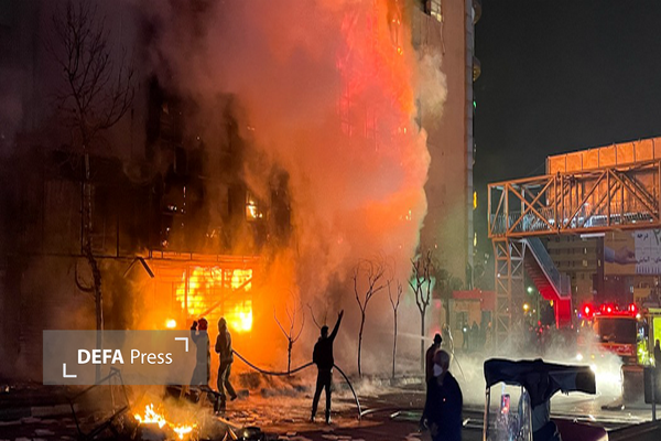 ۲۲۷ آشوبگر در آزادشهر شناسایی و دستگیر شدند ۲۲۷ آشوبگر در آزادشهر شناسایی و دستگیر شدند