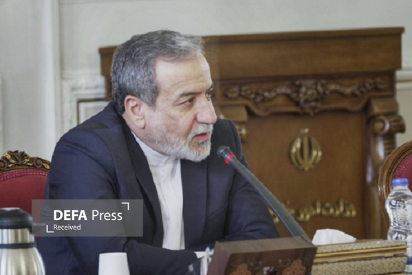 عراقچی: اروپا سرگرم دمیدن در آتش بحران است عراقچی: اروپا سرگرم دمیدن در آتش بحران است