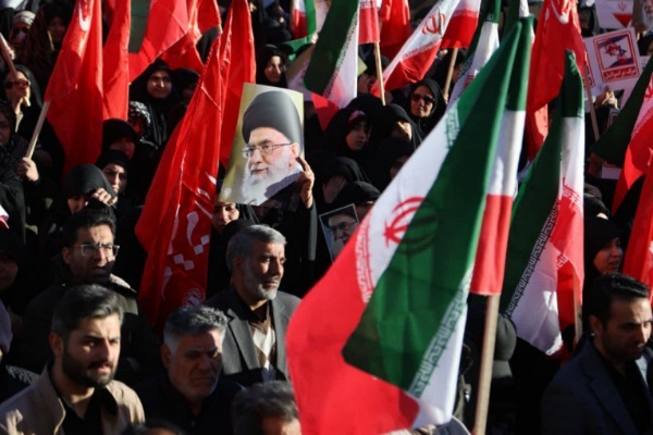 تصاویر/ خروش مردم همدان در پی شهادت حضرت آیت‌الله خامنه‌ای