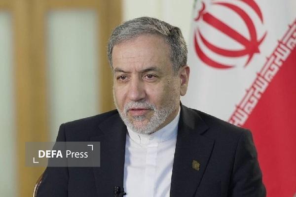 امام خامنهای؛ رهبری با درایت، با تدبیر، بسیار مهربان و با عطوفت بودند امام خامنهای؛ رهبری با درایت، با تدبیر، بسیار مهربان و با عطوفت بودند