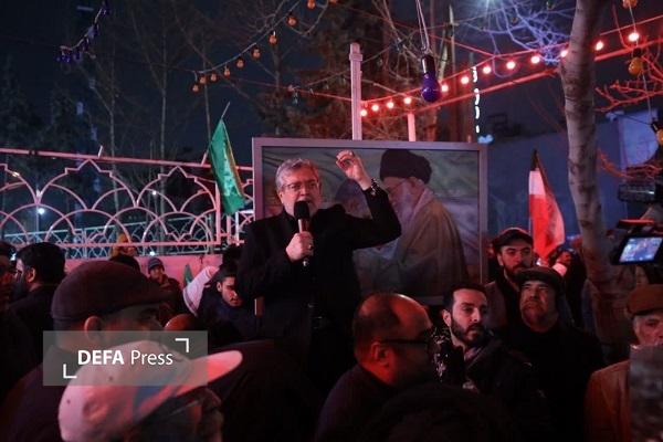 دشمن از حضور در صحنه مردم واهمه دارد