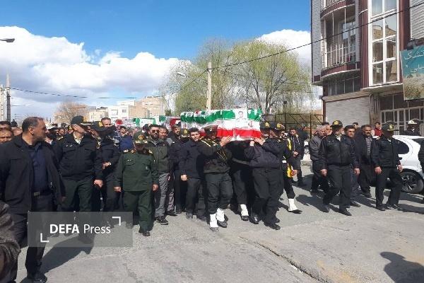 مراسم‌های تشییع باشکوه پیکر چهار شهید در کامیاران و دو شهید در قروه برگزار شد