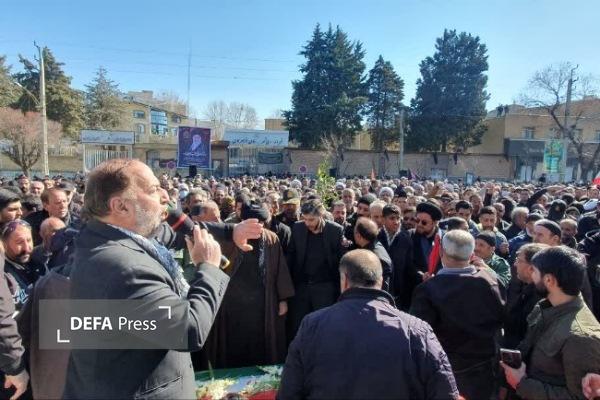 تشییع با شکوه دو شهید والامقام در تویسرکان