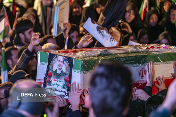 عکس| وداع با شهید مدافع امنیت در سمنان
