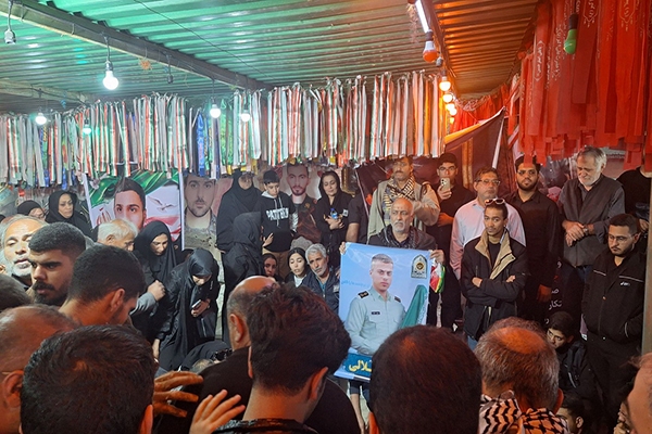 برگزاری آئین تشییع پیکر ۲ شهید جنگ رمضان در اهواز