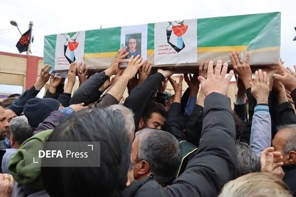 پیکر معلم شهید مدرسه میناب و فرزندش در رفسنجان تشییع شد+تصاویر