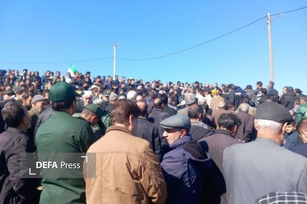 تشییع پیکر شهید «احمدرضا علیمحمدی» در روستای درهچنار ملایر + تصاویر تشییع پیکر شهید «احمدرضا علیمحمدی» در روستای درهچنار ملایر + تصاویر