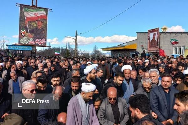 تصاویر/ تشییع پیکر شهید «امیرحسین رزاقی» در قروه درگزین + تصاویر
