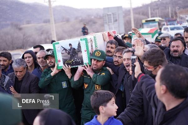 مراسم استقبال از شهیدان «امین اورنگ» و «علیرضا آزم» در یاسوج مراسم استقبال از شهیدان «امین اورنگ» و «علیرضا آزم» در یاسوج