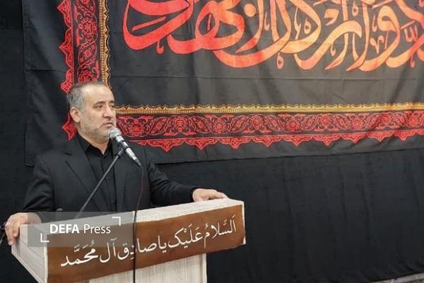 انقلاب اسلامی ما ریشه در مکتب عاشورا و درسهای شهادتآفرین دارد انقلاب اسلامی ما ریشه در مکتب عاشورا و درسهای شهادتآفرین دارد