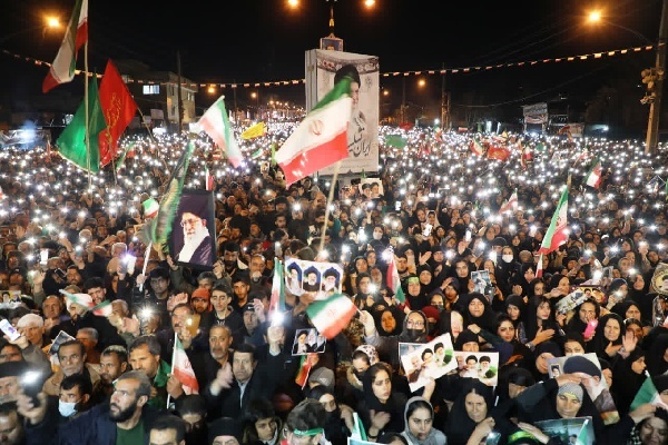 تصاویر/ چهارمین شب عزاداری مردم یاسوج در سوگ شهادت رهبر معظم انقلاب