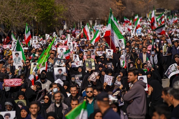 تشییعی باشکوه از شهدای «جنگ رمضان»