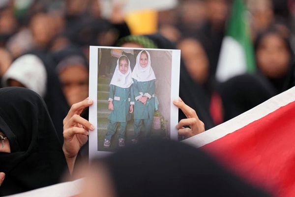 سوگنامه‌ای برای فرشتگان مدرسه‌ شجره طیبه