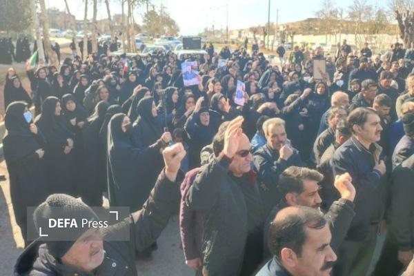 تشییع پیکر دو شهید حمله تروریستی آمریکا و رژیم صهیونیستی در نهاوند + تصاویر