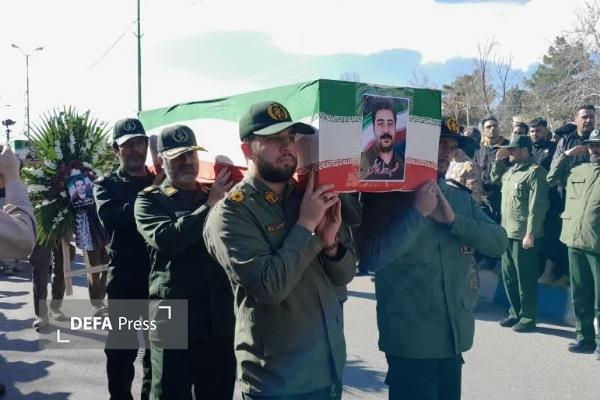 تشییع پیکر دو شهید حمله تروریستی آمریکا و رژیم صهیونیستی در نهاوند + تصاویر