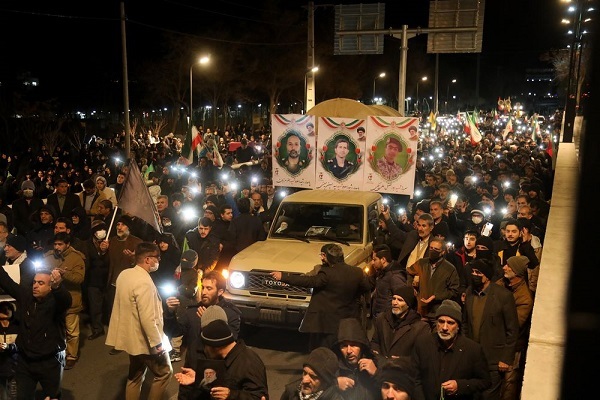 تشییع پیکر سه شهید تجاوز آمریکایی_ صهیونیستی در شهرکرد