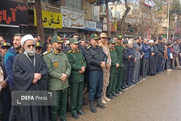 سردار شجاع: خون پاک شهیدان، ریشه مقاومت و ایمان را در دل مردم عمیقتر میکند سردار شجاع: خون پاک شهیدان، ریشه مقاومت و ایمان را در دل مردم عمیقتر میکند