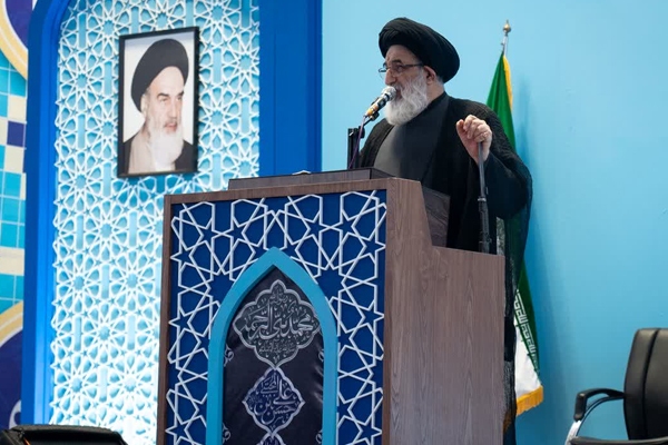 امام‌جمعه کرج: غم فقدان رهبر را به قدرتی علیه دشمن تبدیل کنیم