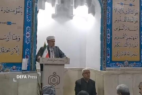 امام جمعه موقت سنندج: رهبر شهید با تمام وجود از مبانی اسلام دفاع کرد