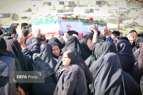 گزارش تصویری/ تشییع شهیدمدافع وطن «ابوالفضل نصرالهی» در آبدانان
