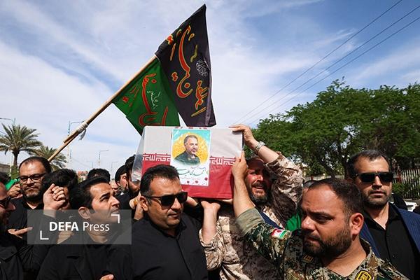 حضور حماسی مردم خوزستان در صحنه+ عکس