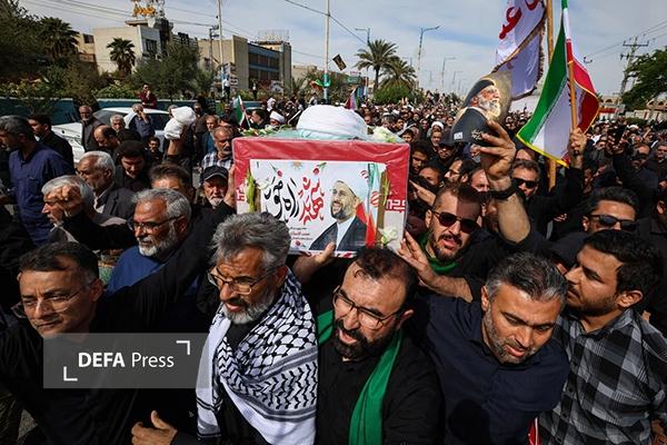 حضور حماسی مردم خوزستان در صحنه+ عکس