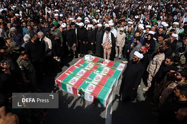 حضور حماسی مردم خوزستان در صحنه+ عکس