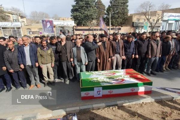 تشییع با شکوه پیکر دو شهید تروریستی در تویسرکان + تصاویر