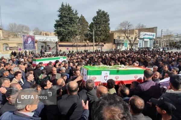 تشییع با شکوه پیکر دو شهید تروریستی در تویسرکان + تصاویر