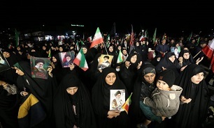 تصاویر/ مراسم هفتم شهادت امام شهید در میدان‌های شهر اصفهان