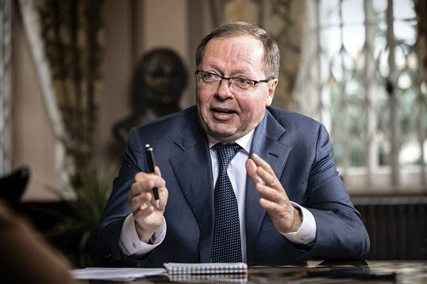 دیپلمات روس: مسکو در جنگ واشنگتن علیه تهران بی‌طرف نیست