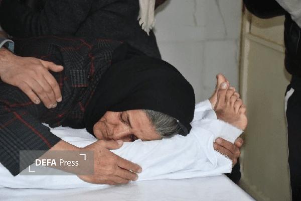 ملتی که مادرانش با اشک بدرقه می‌کنند و فرزندانش با خون تاریخ را ادامه می‌دهند