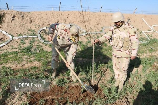 غرس نهال بنام سیدالشهدای انقلاب اسلامی در صفر مرزی+ تصاویر غرس نهال بنام سیدالشهدای انقلاب اسلامی در صفر مرزی+ تصاویر