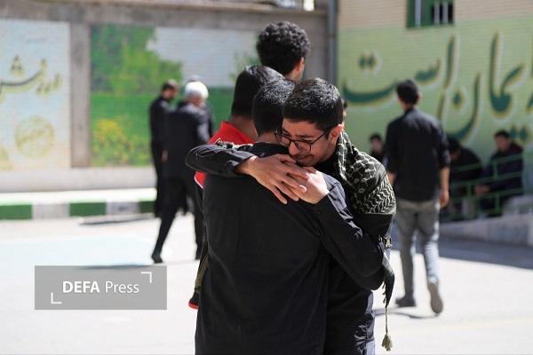 مراسم گرامیداشت دانش‌آموزان شهید «محمدمهدی حسینخانی» و «امیرمحمد احمدی» در کرمان+تصاویر