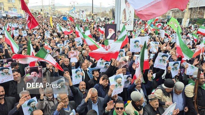 خدماترسانی اتوبوسرانی به شرکتکنندگان در مراسم «بیعت با رهبر» خدماترسانی اتوبوسرانی به شرکتکنندگان در مراسم «بیعت با رهبر»
