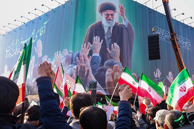 بیعت مردم تهران با رهبر معظم انقلاب (۲)