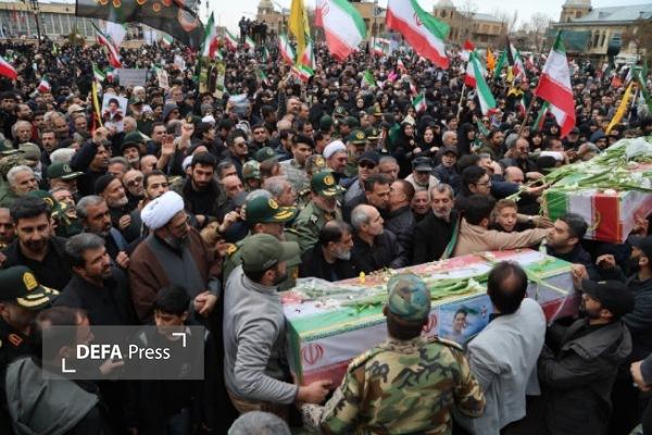 تشییع پیکر ۳ شهید نخبه در همدان + تصاویر