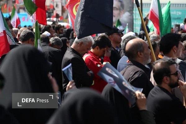 بیعت باشکوه مردم کرمان با امام «سیدمجتبی خامنه‌ای» در میدان آزادی+تصاویر