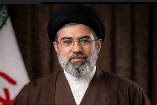 اعلام بیعت خادمان حوزه دفاع مقدس خوزستان با علمدار نوین ایران اسلامی